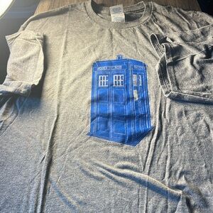 Dr Who Mens TARDIS Tee Color Gray Size Large